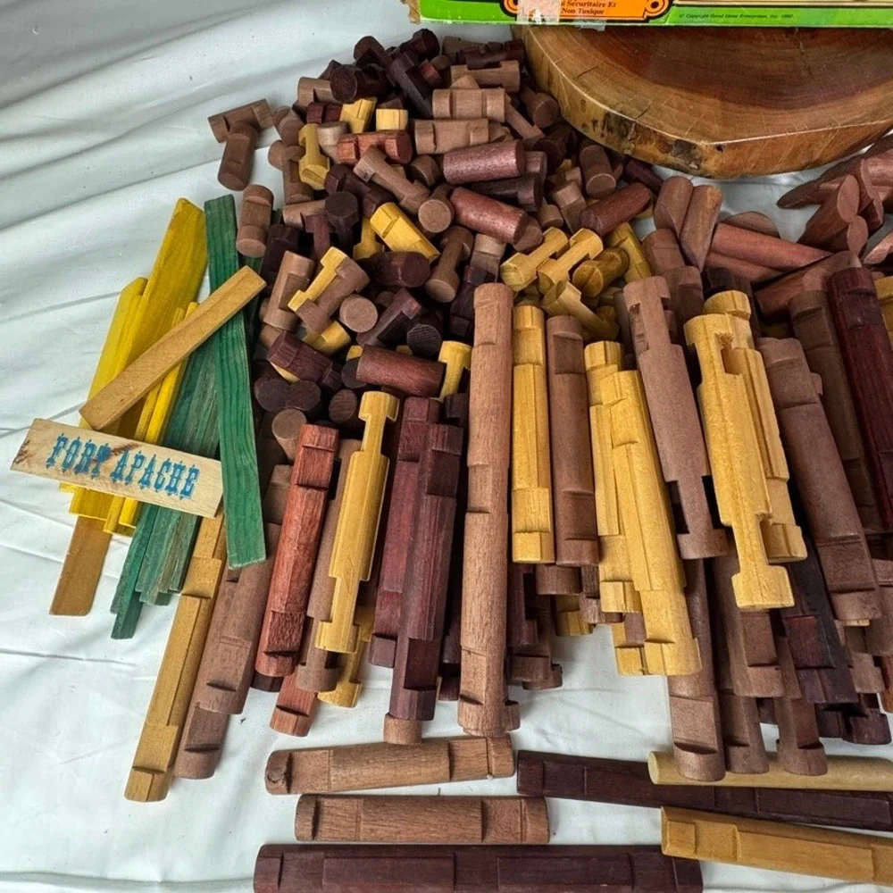 Vintage 1992 Paul Bunyan Log Builders 150 Piece Wood Construction Set Good Ideas